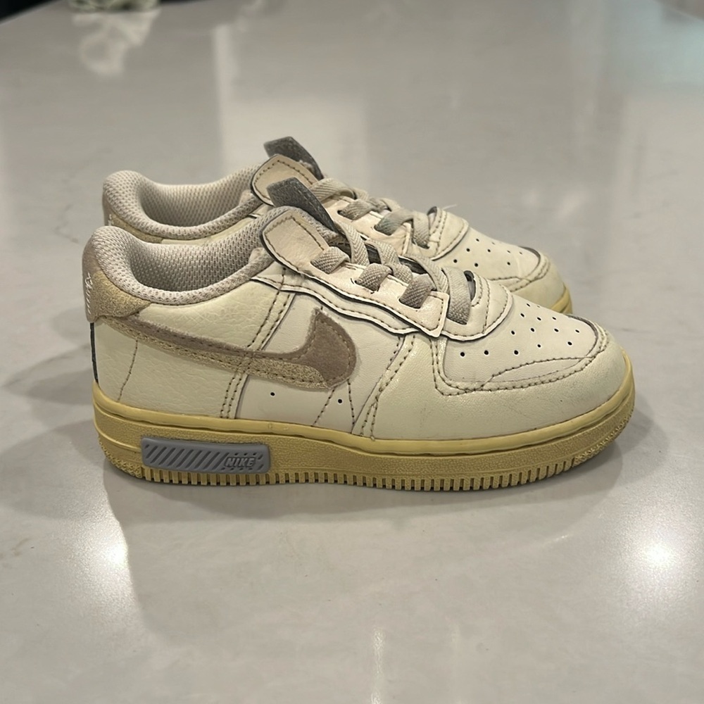 Nike Air force, toddler boy size 9